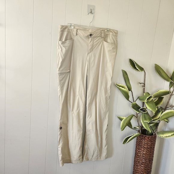 Eddie Bauer Convertible Hiking Pants Capri Roll Up Crop Camping Activewear - Picture 1 of 9